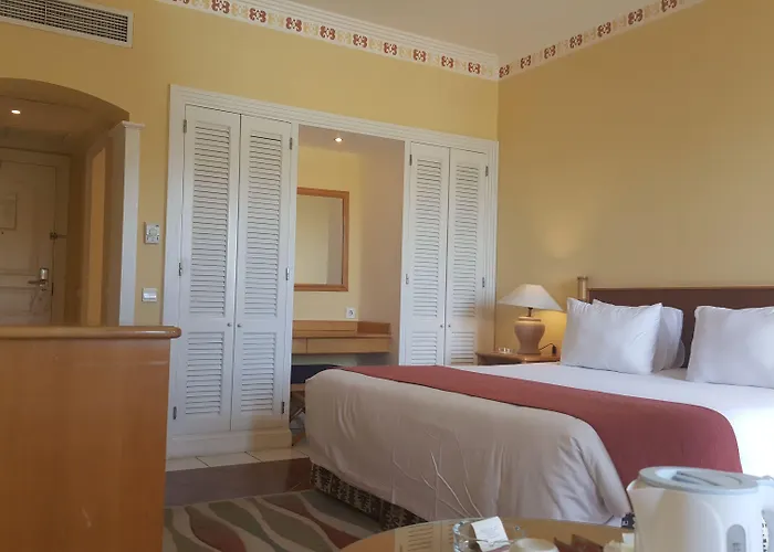 אתר נופש Jaz Elite Casa Del Mar הורגהדה